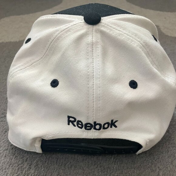 Reebok Boston Bruins 6x Stanley Cup Champions Flat Brim Hat - Picture 3 of 4